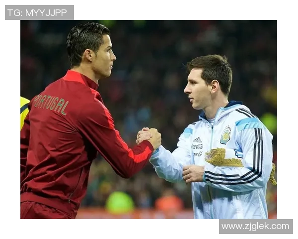 过去20年足球巨星排名全解析：从梅西到C罗的荣耀与挑战